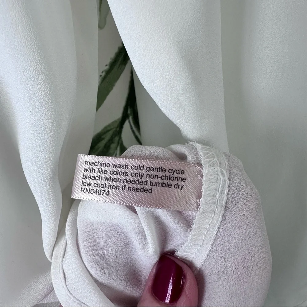 The Limited Lace Up Front Tie Blouse. White. Size M. - Picture 6 of 8